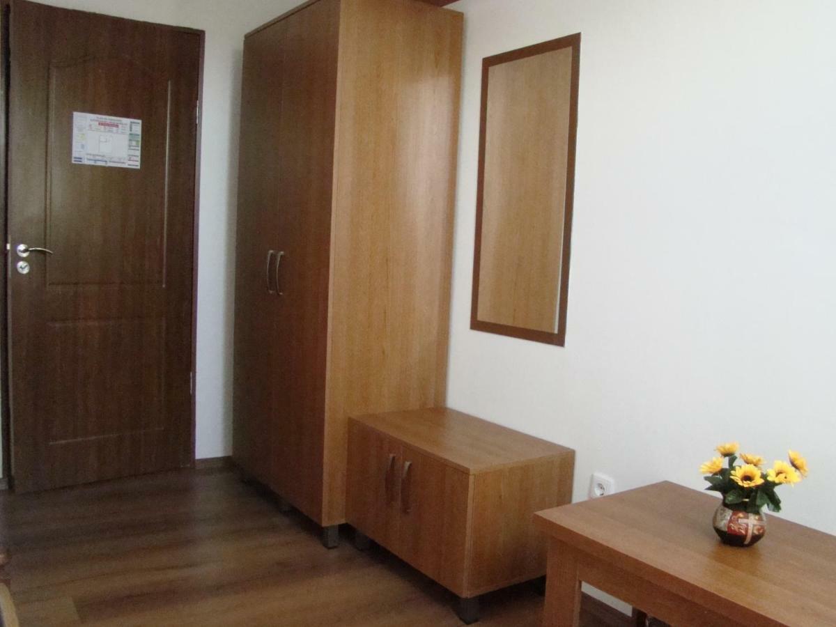 Casa Hora Hotell Suceava Exteriör bild